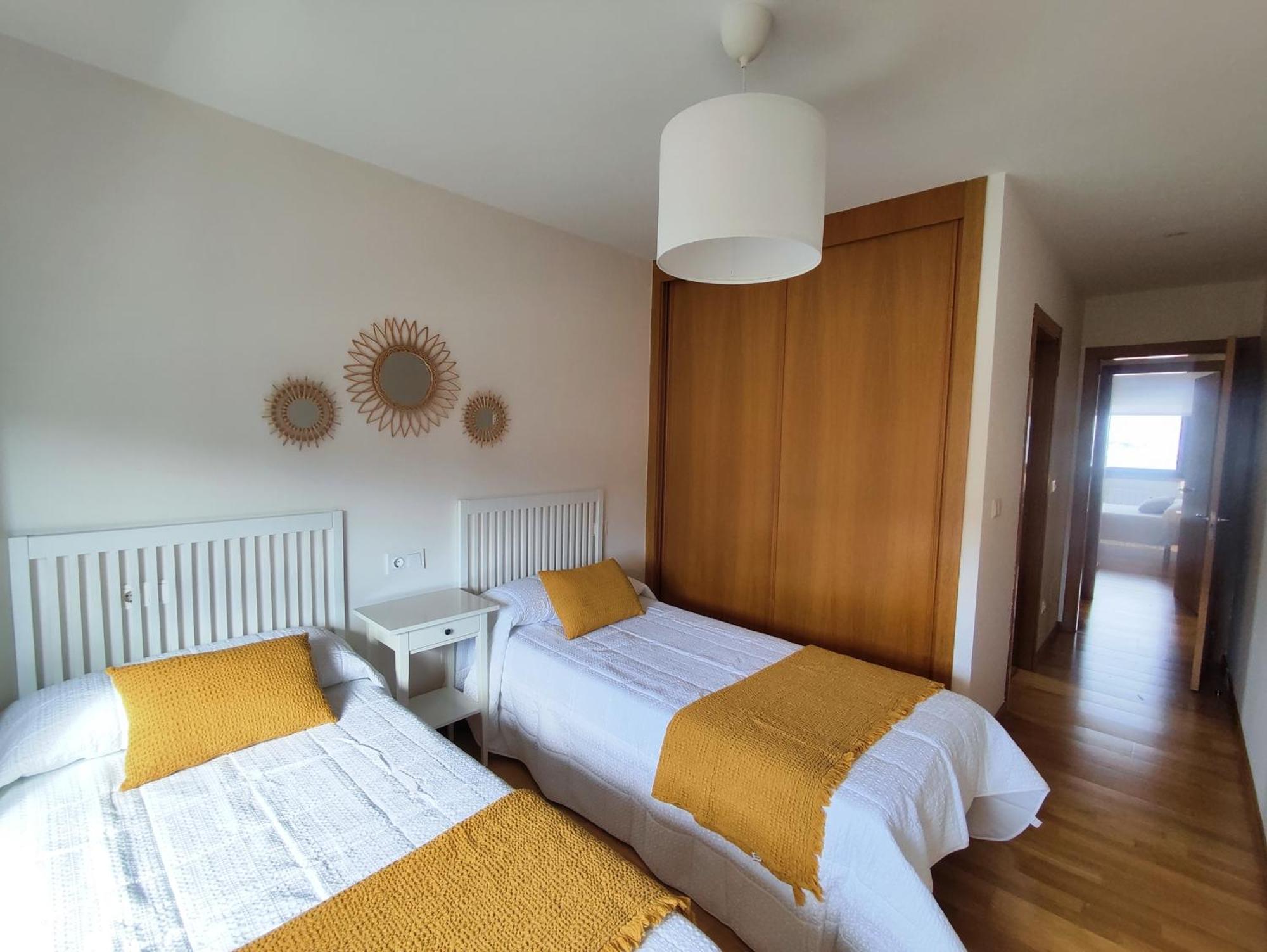 Un Rincon Con Vistas A La Ria, Playa Y Parking. Apartment Ribeira Exterior photo